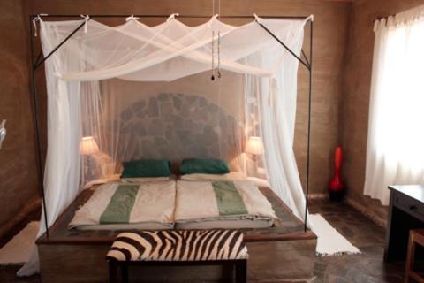 Fort Sesfontein Lodge & Safaris ภายนอก รูปภาพ