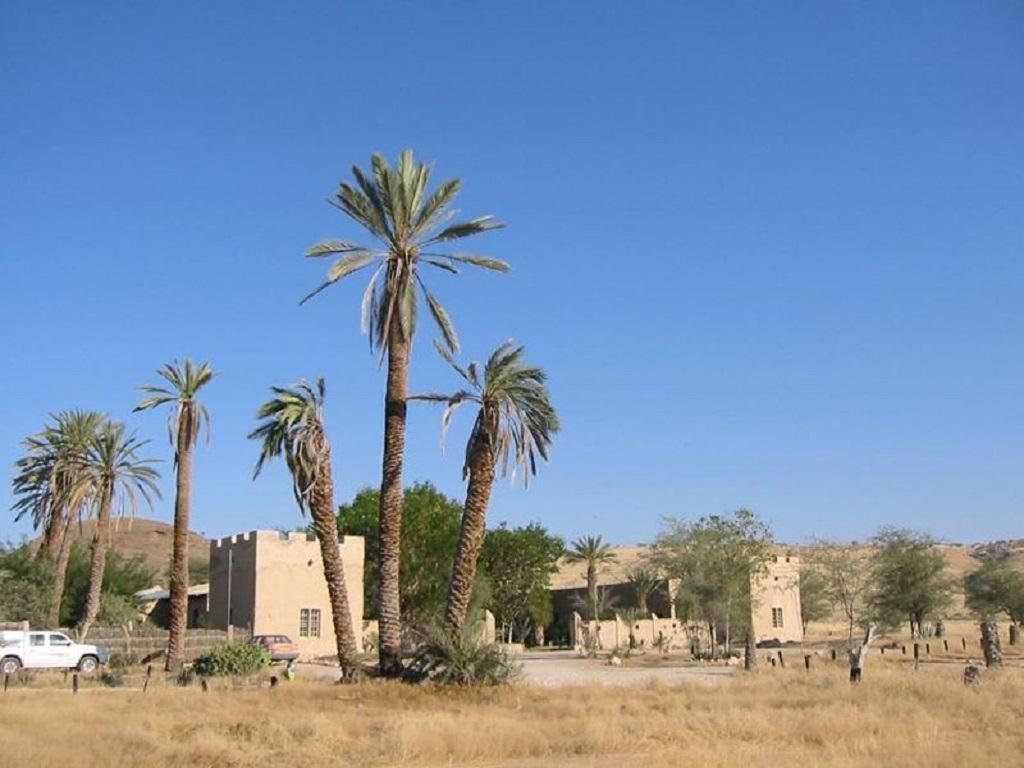 Fort Sesfontein Lodge & Safaris ภายนอก รูปภาพ